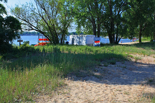 macatawa boat house SUP rentals from the ottawa beach road